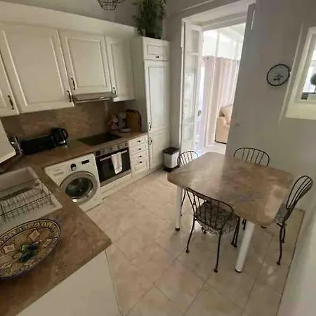 Apartment 4 Pieces - Cour Privative - Port De Nice