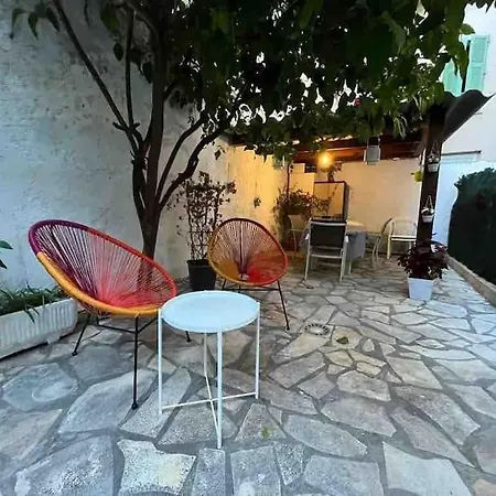 4 Pieces - Cour Privative - Port De * Nice