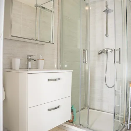 Apartment 4 Pieces - Cour Privative - Port De *