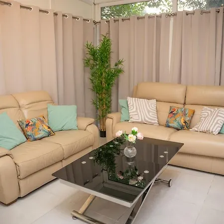 4 Pieces - Cour Privative - Port De * Nice